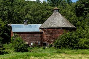 Competition entry: Round Barn Abandoned
