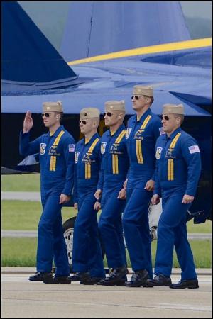 Competition entry: Blue Angels- FlyingTeam