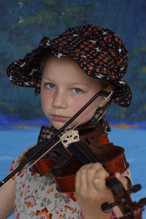 Competition entry: Young Violinist