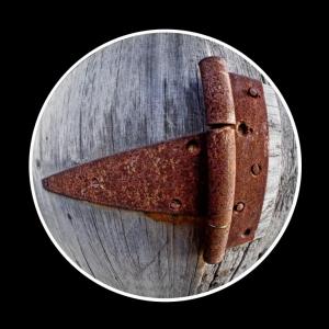 Competition entry: Rusted Hinge